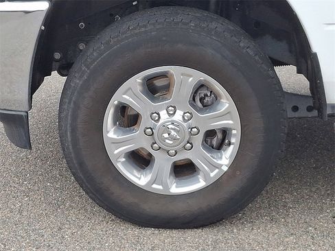 Used 2024 RAM 2500 Big Horn image 8