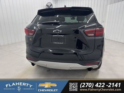 Used 2024 Chevrolet Blazer LT w/ Convenience Package image 4