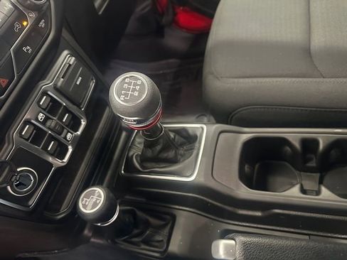 Used 2023 Jeep Gladiator Sport image 30