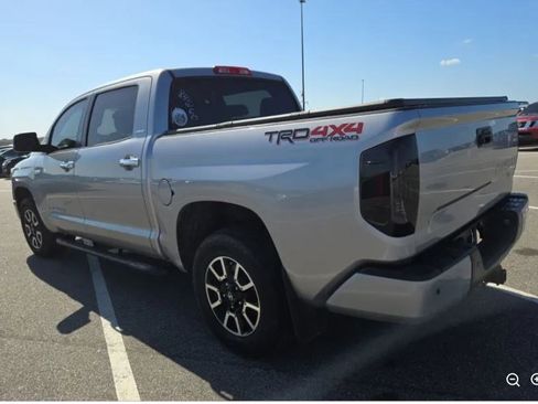 Used 2019 Toyota Tundra Limited w/ Limited Premium Package AWD/4WD image 5