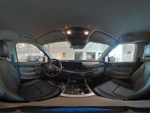 Used 2026 Kia Carnival FWD image 45