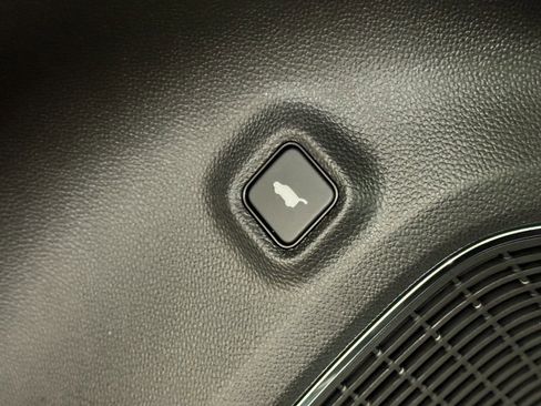 New 2026 Acura MDX SH-AWD image 13