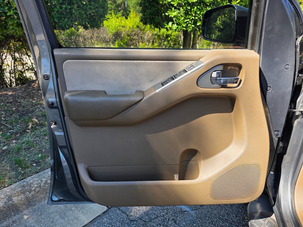 Used 2005 Nissan Pathfinder SE w/ (P01) Se Premium Pkg RWD image 9