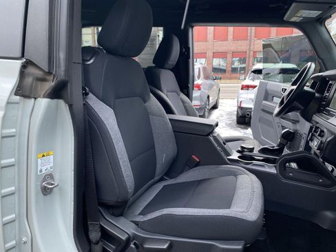 Used 2022 Ford Bronco Big Bend w/ Sasquatch Package image 19