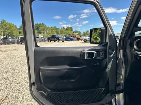 Used 2020 Jeep Wrangler Unlimited Sport AWD/4WD image 22