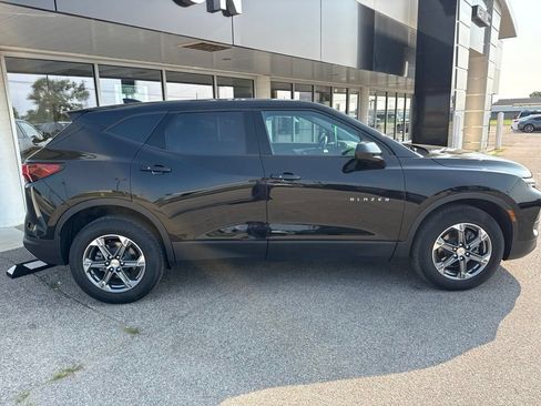 Used 2023 Chevrolet Blazer LT AWD/4WD image 5
