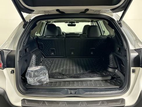 Used 2025 Subaru Outback Limited image 28