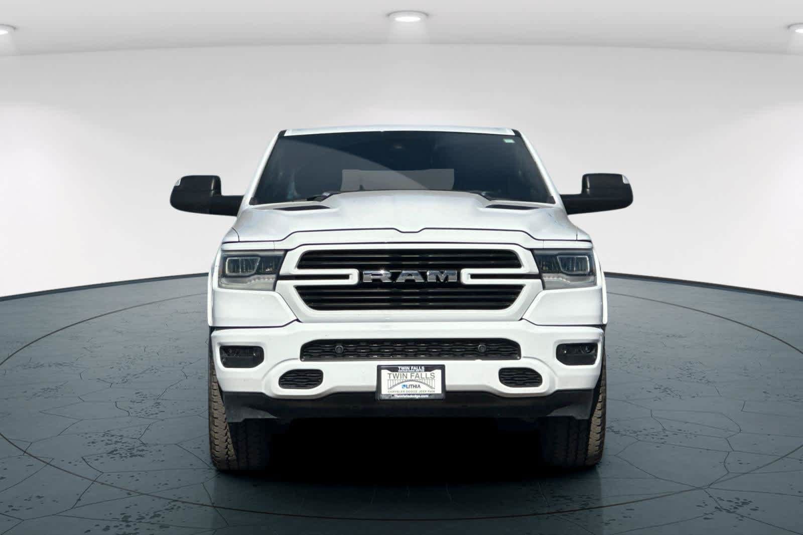 Used 2022 RAM 1500 Laramie w/ Sport Appearance Package AWD/4WD image 10