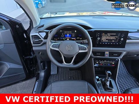 Used 2025 Volkswagen Taos SE image 13