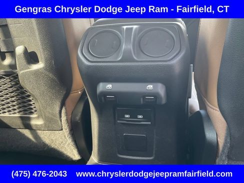 Used 2022 Jeep Gladiator Rubicon w/ LED Lighting Group AWD/4WD image 28
