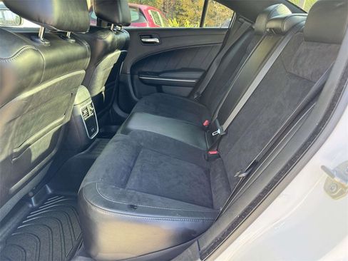 Used 2023 Dodge Charger R/T w/ Plus Group image 16