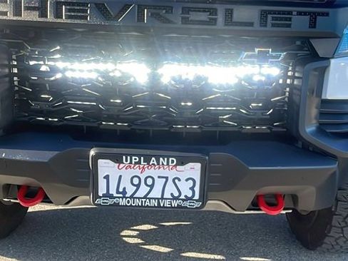 Used 2022 Chevrolet Colorado ZR2 image 9