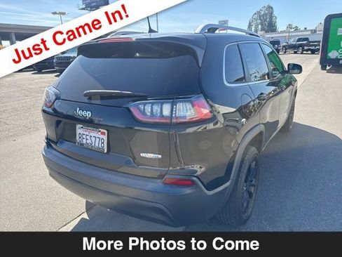 Used 2019 Jeep Cherokee Latitude w/ Popular Appearance Group image 6