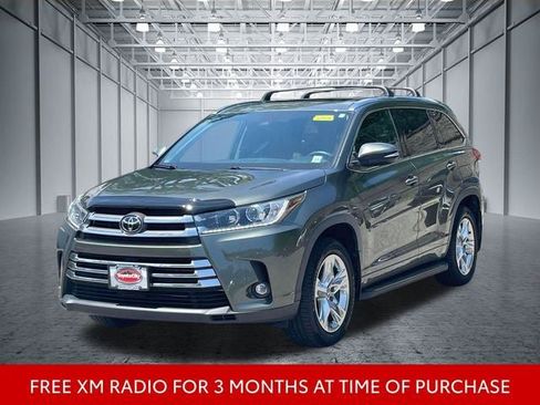 Used 2019 Toyota Highlander Limited w/ Protection Package #3 AWD/4WD image 4