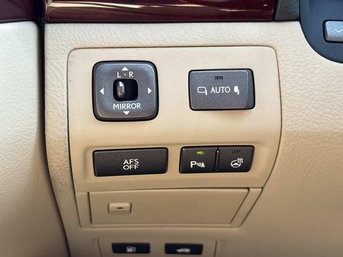 Used 2008 Lexus LS 460 RWD image 35