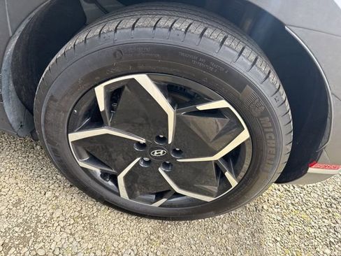 Used 2024 Hyundai Ioniq 5 SEL image 28