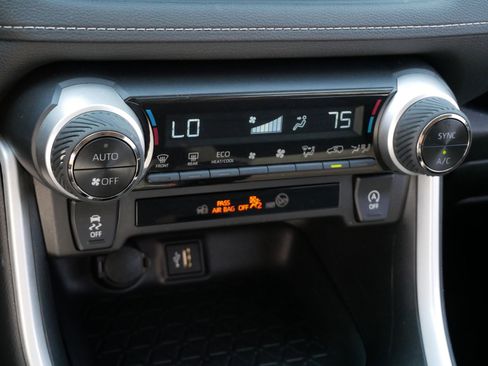 Certified 2025 Toyota RAV4 XLE AWD/4WD image 23