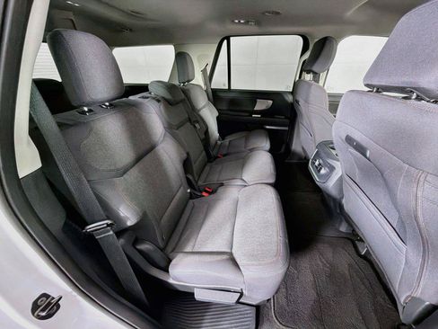Used 2025 Ford Expedition Active AWD/4WD image 29