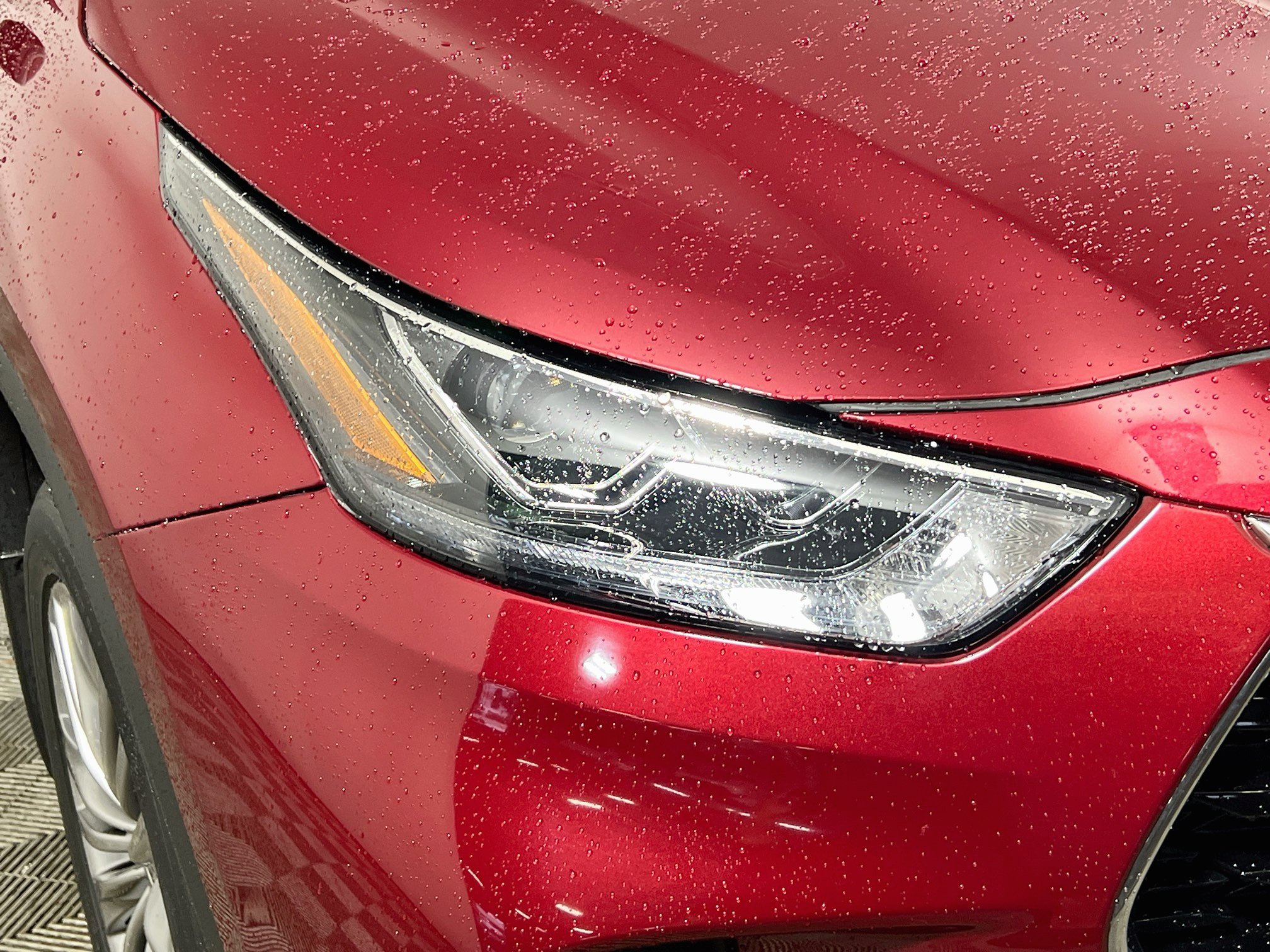 Used 2024 Toyota Highlander Platinum AWD/4WD image 12