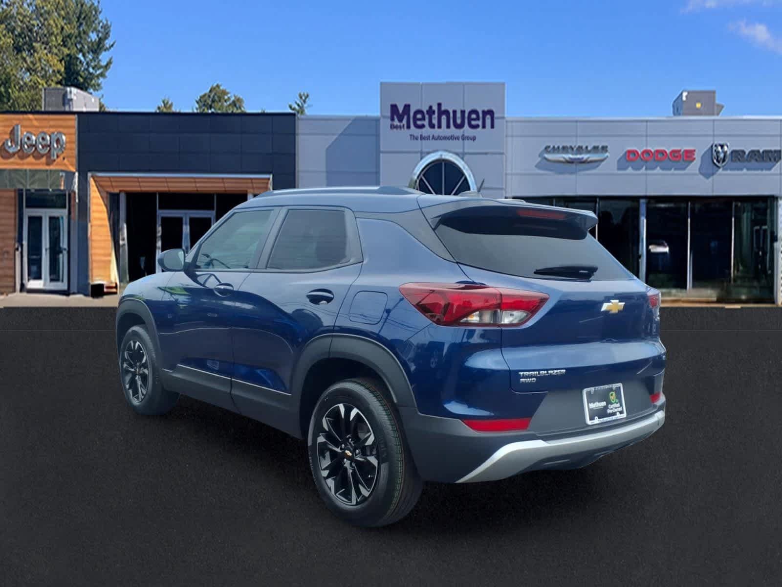 Used 2022 Chevrolet TrailBlazer LT AWD/4WD image 5