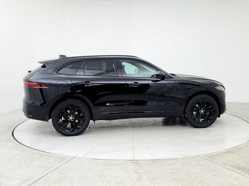 New 2025 Jaguar F-PACE R-Dynamic S image 4