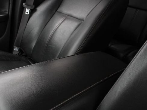 Used 2013 Ford Edge Limited FWD image 18