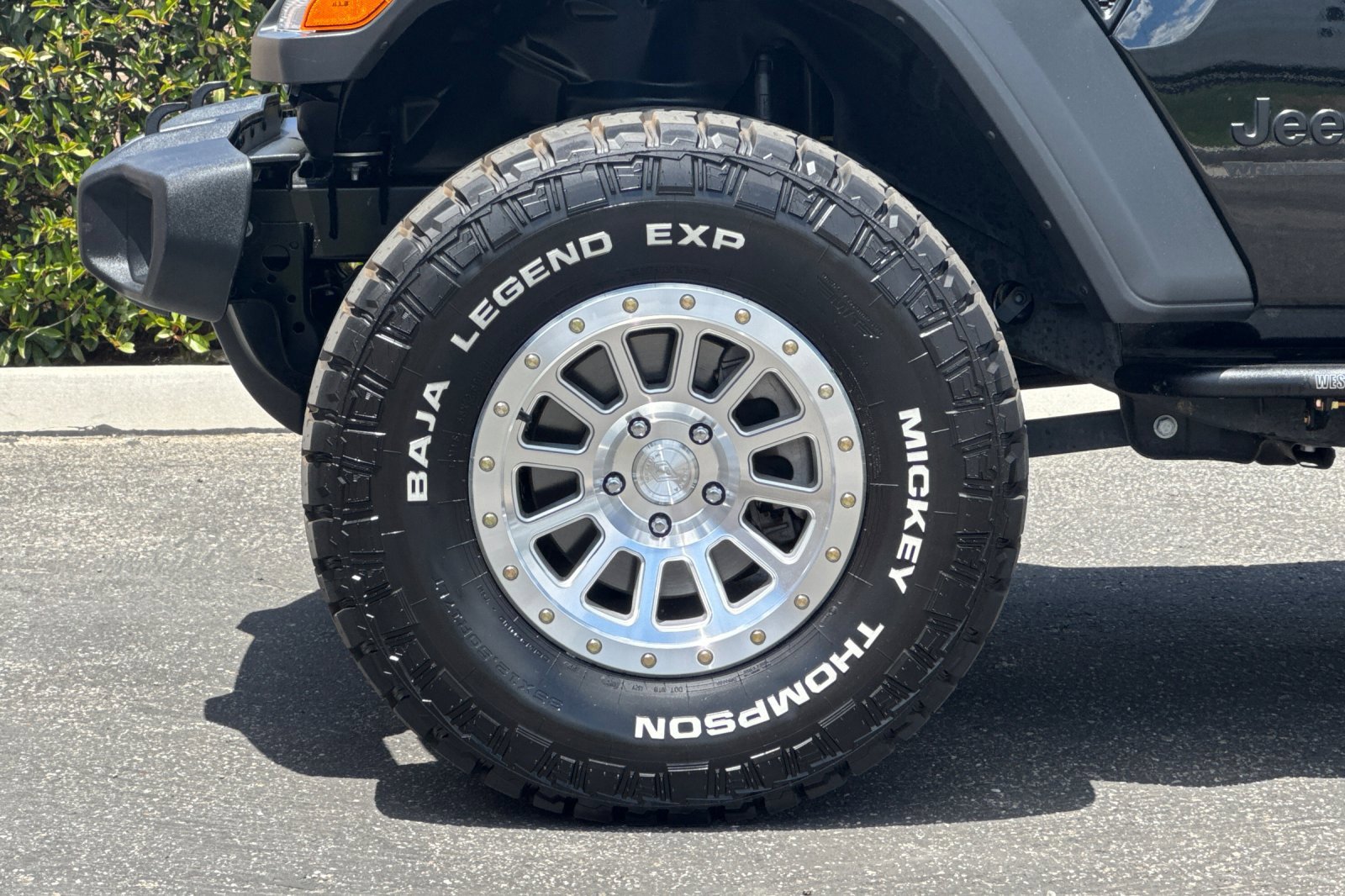 Used 2025 Jeep Wrangler Unlimited Sport AWD/4WD image 26