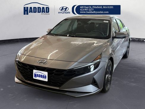Certified 2023 Hyundai Elantra Blue FWD image 1