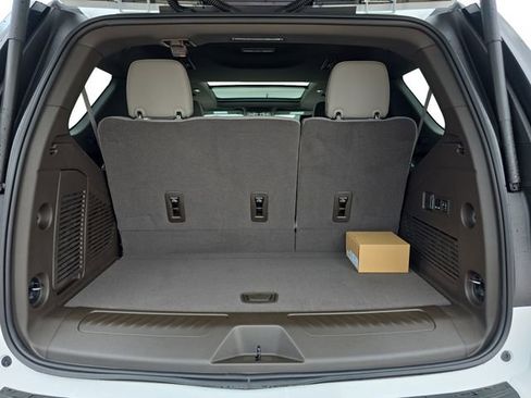 New 2026 GMC Yukon Elevation w/ Elevation Premium Package AWD/4WD image 19
