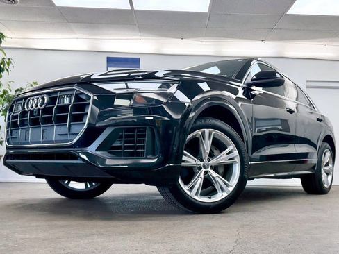 Used 2019 Audi Q8 Premium Plus w/ Premium Plus image 3