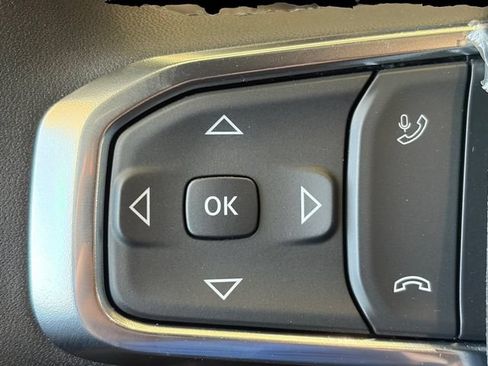 New 2026 RAM 1500 Laramie AWD/4WD image 31