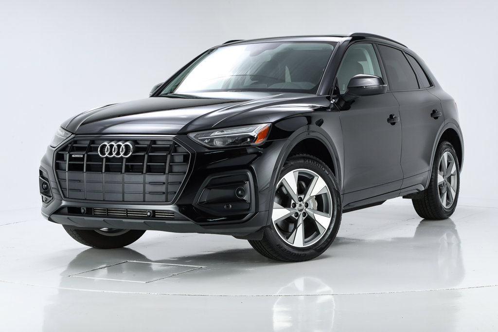 Used 2025 Audi Q5 2.0T Premium w/ Convenience Plus Package AWD/4WD image 5