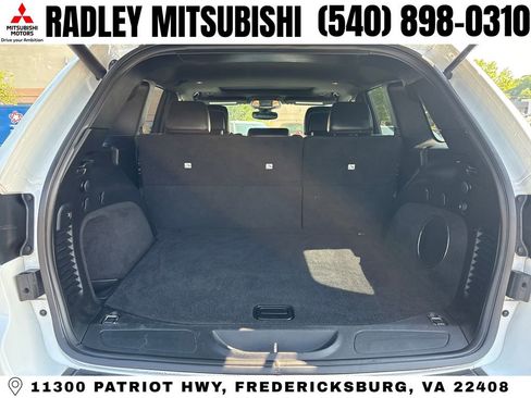 Used 2020 Jeep Grand Cherokee Altitude AWD/4WD image 15