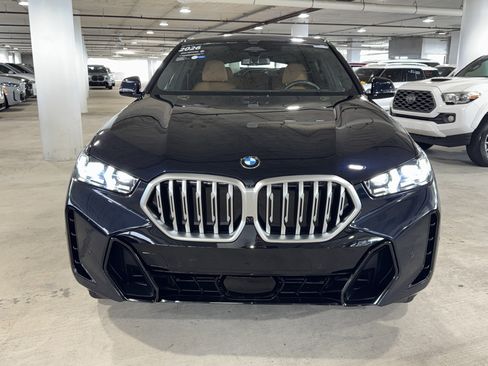 Certified 2026 BMW X6 xDrive40i AWD/4WD image 3