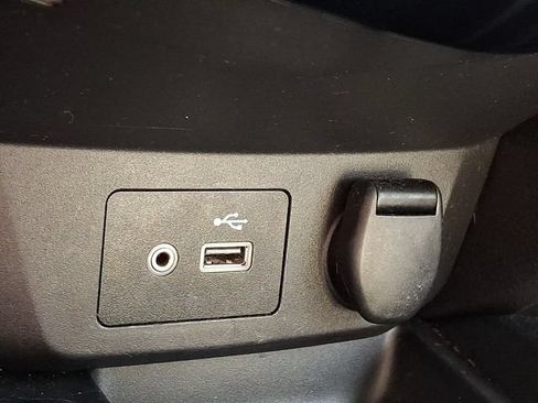 Used 2020 Nissan Rogue SV w/ Premium Package FWD image 25