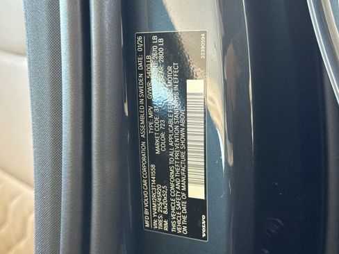 Certified 2026 Volvo XC60 B5 Plus AWD/4WD image 28