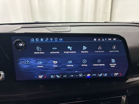 Used 2025 Chevrolet Traverse High Country image 17