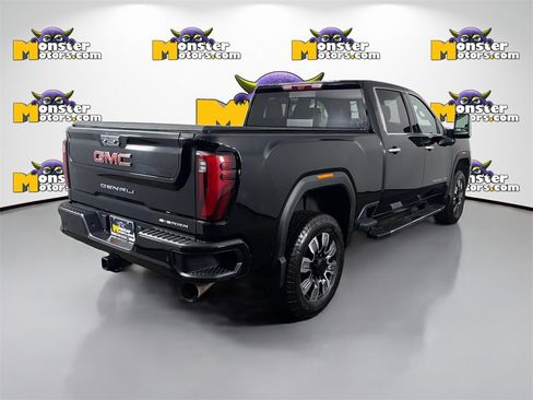 Used 2024 GMC Sierra 2500 Denali w/ Technology Package image 5