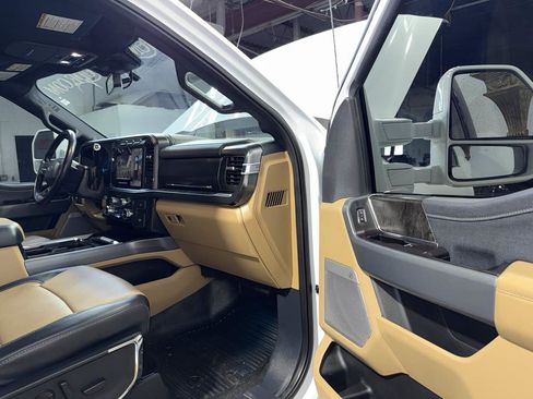 Used 2024 Ford F450 Lariat w/ Chrome Package AWD/4WD image 28