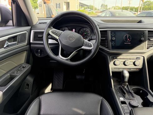 Used 2021 Volkswagen Atlas SE w/ Panoramic Sunroof Package AWD/4WD image 22