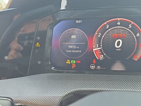 Certified 2025 Volkswagen GTI Autobahn FWD image 13
