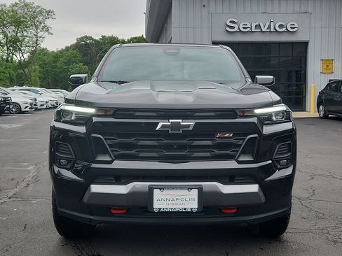Used 2023 Chevrolet Colorado Z71 w/ Z71 Convenience Package 2 AWD/4WD image 2