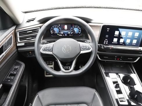 Used 2026 Volkswagen Atlas SEL Premium R-Line AWD/4WD image 21