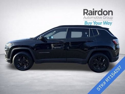 Used 2024 Jeep Compass Latitude AWD/4WD image 4