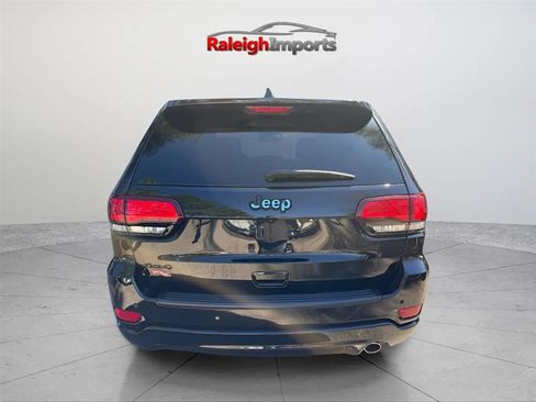 Used 2019 Jeep Grand Cherokee Altitude AWD/4WD image 6