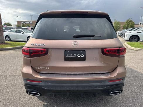 Used 2022 Mercedes-Benz GLB 250 image 6