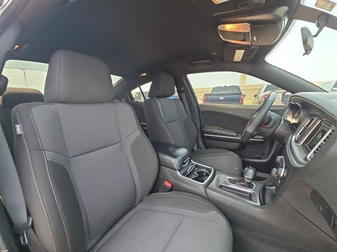 Used 2022 Dodge Charger SXT RWD image 31