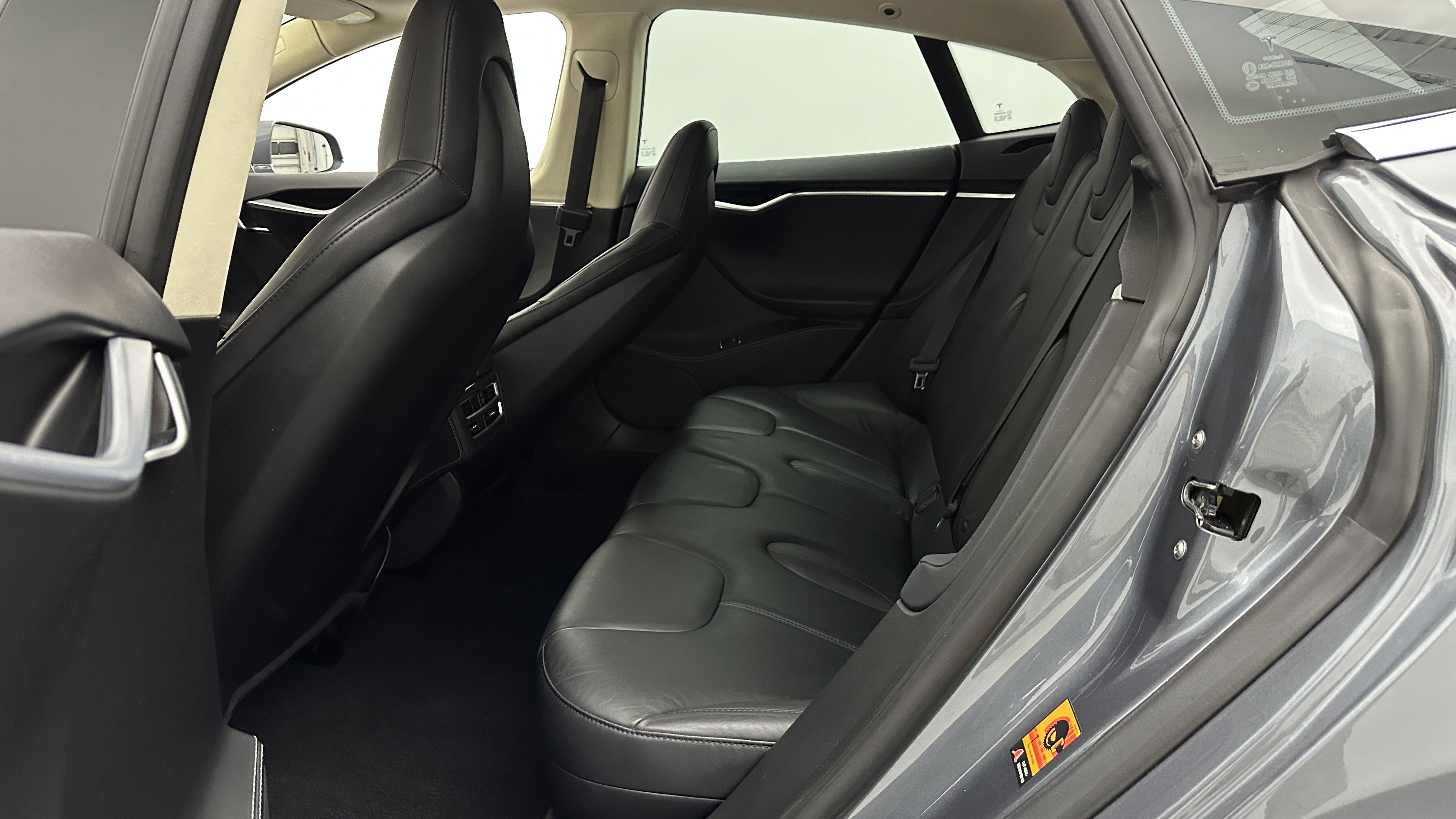 Used 2014 Tesla Model S 60 RWD image 26