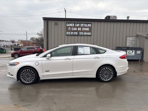 Used 2017 Ford Fusion Energi Platinum image 4