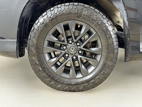 Used 2023 Lexus GX 460 Premium w/ Premium Package AWD/4WD image 27